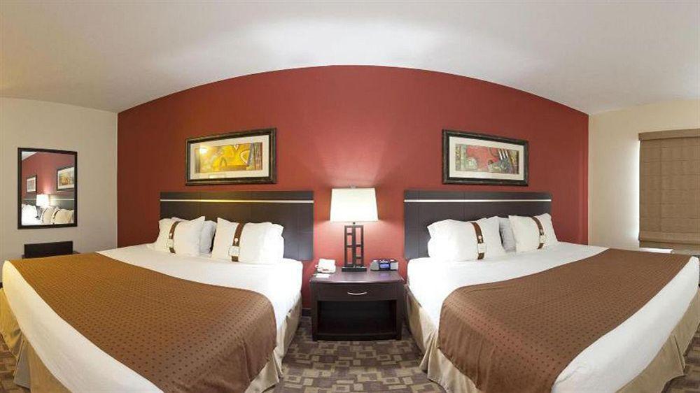 Hotel Downtown - Waterpark By Ihg Omaha