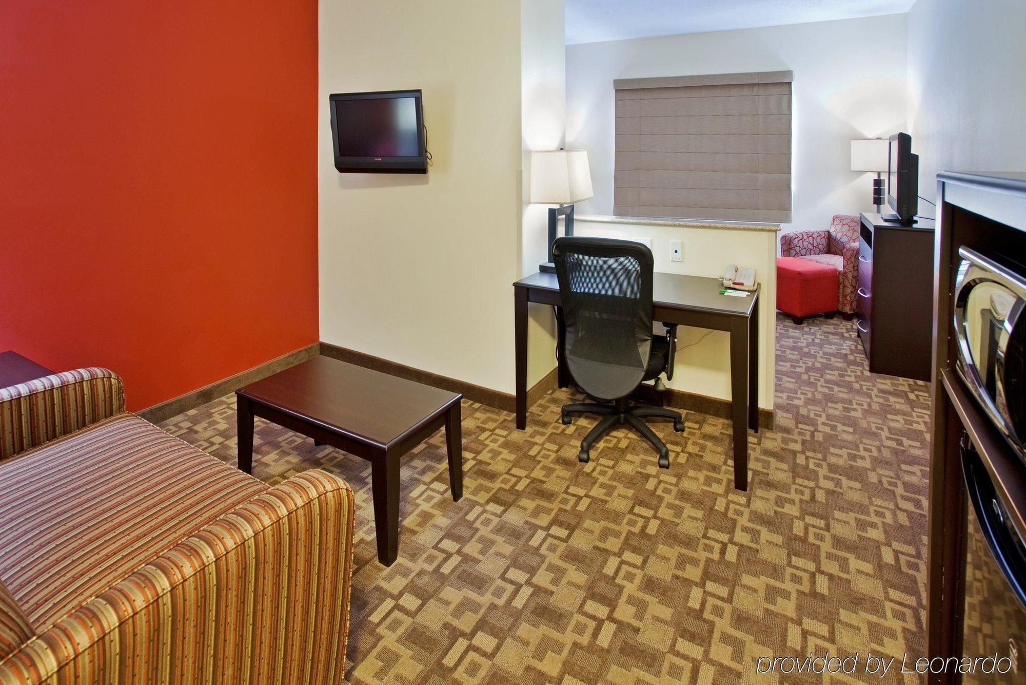 Hotel Downtown - Waterpark By Ihg 3*